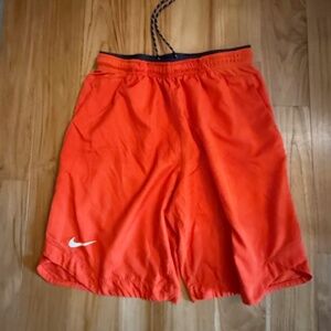 NIKE DRI-FIT - MENS MEDIUM SHORTS